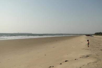 Sandee Tarkarli Beach