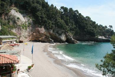 Sandee Eco Del Mare Beach Club