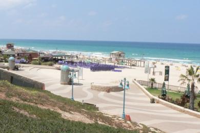 Sandee Rishon Lezion Beach