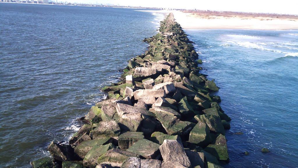 Sandee Breezy Point Surf Club