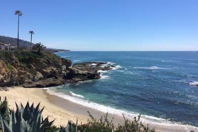 Sandee Middle Man Cove