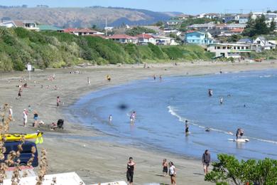 Sandee Titahi Bay
