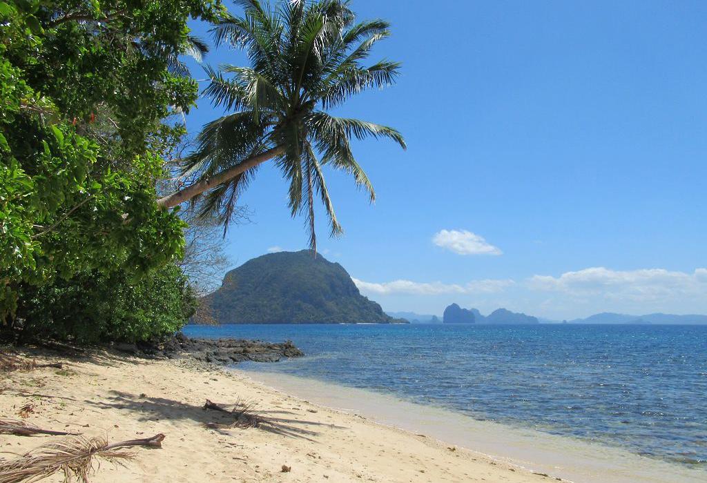 Sandee Paradise Beach