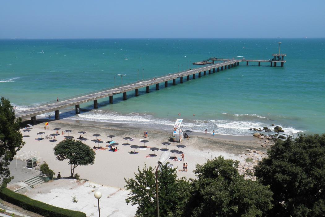 Sandee Burgas Central Beach