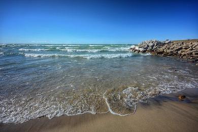 Sandee Lincoln Beach