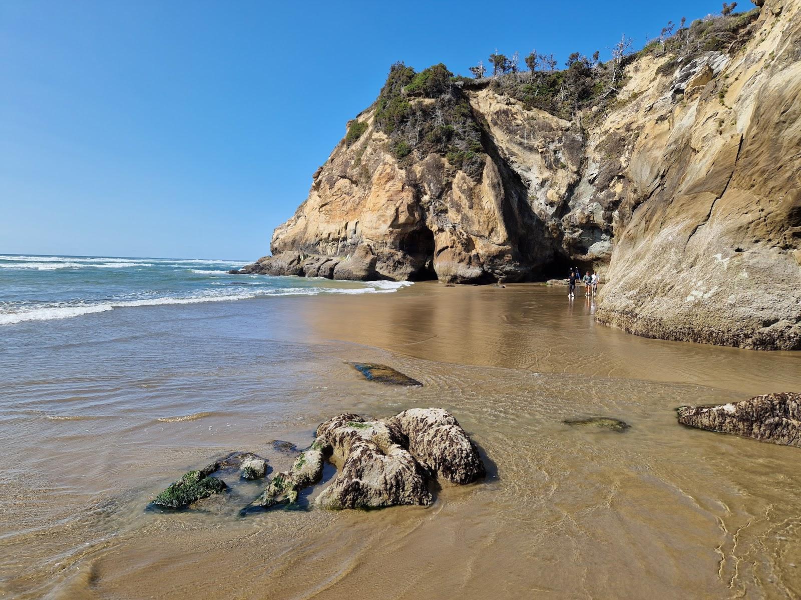 Sandee Hug Point