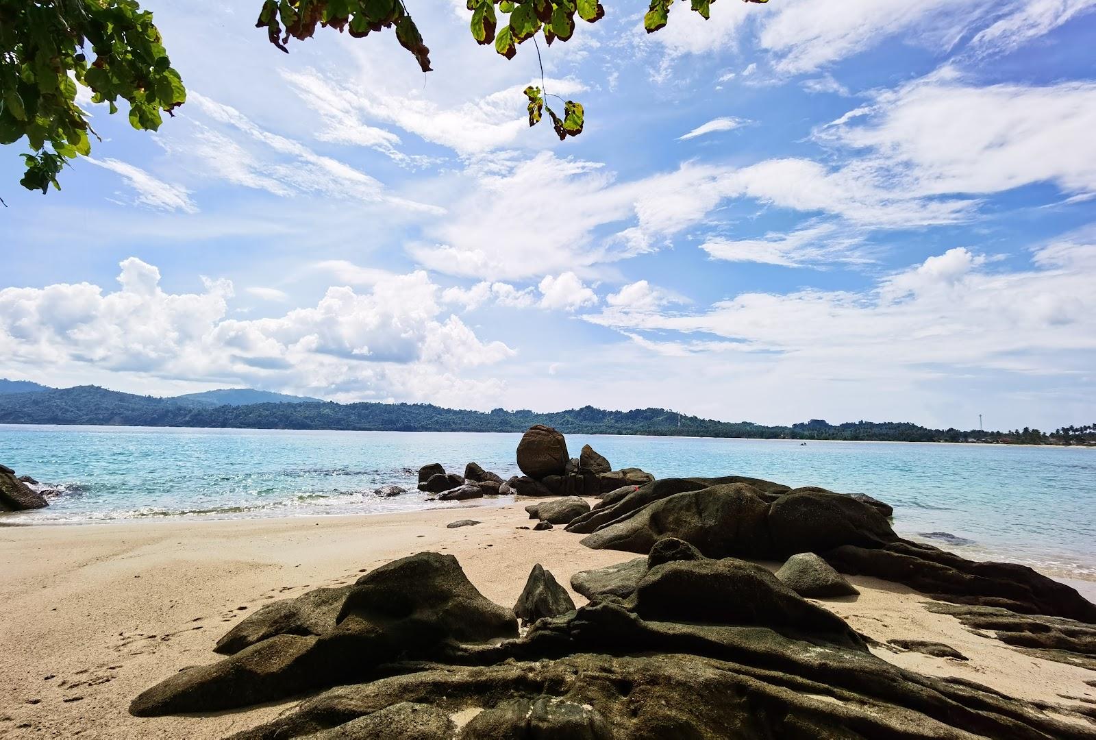 Sandee Sivalenta Beach