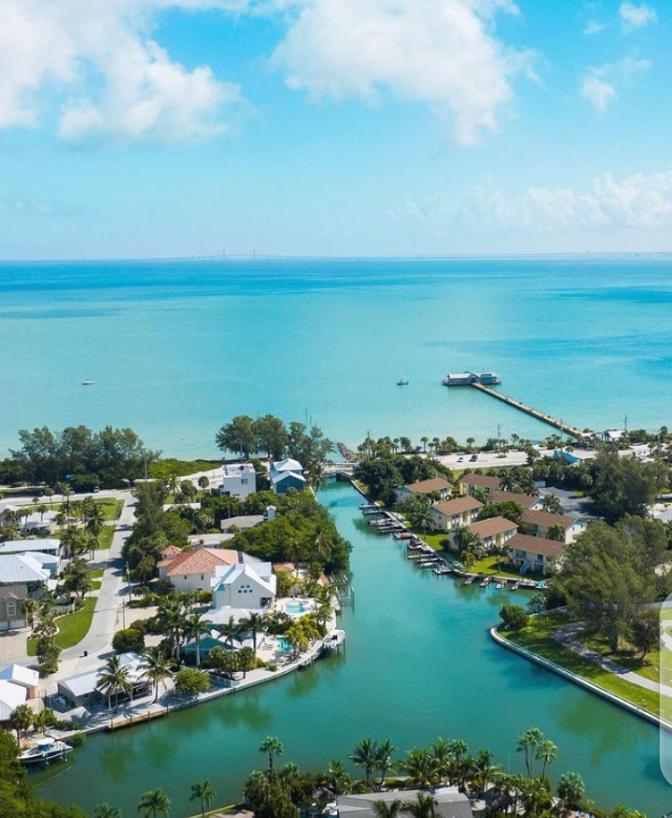 Sandee Ave Maria Island