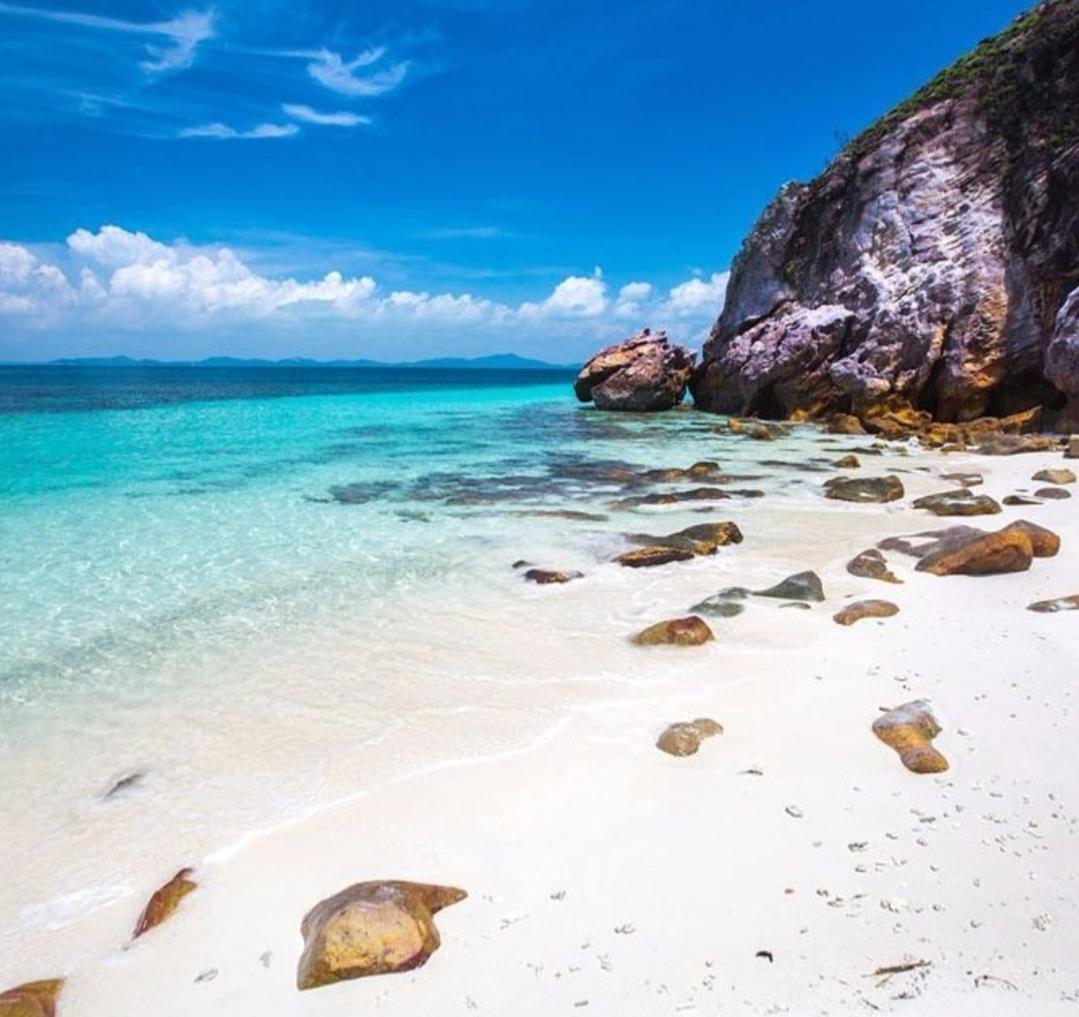 Sandee Harimau Island