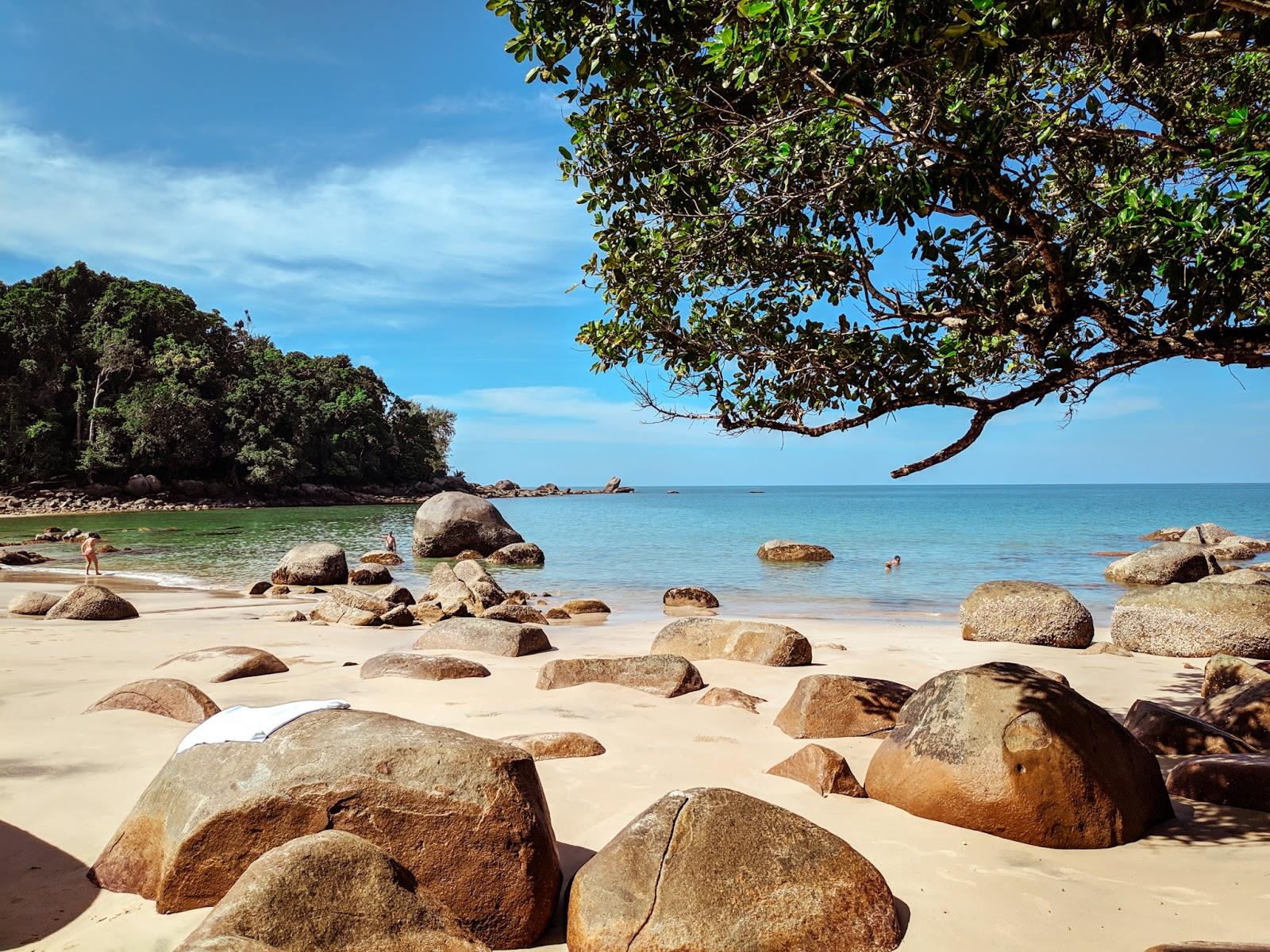 Sandee Little White Sandy Beach