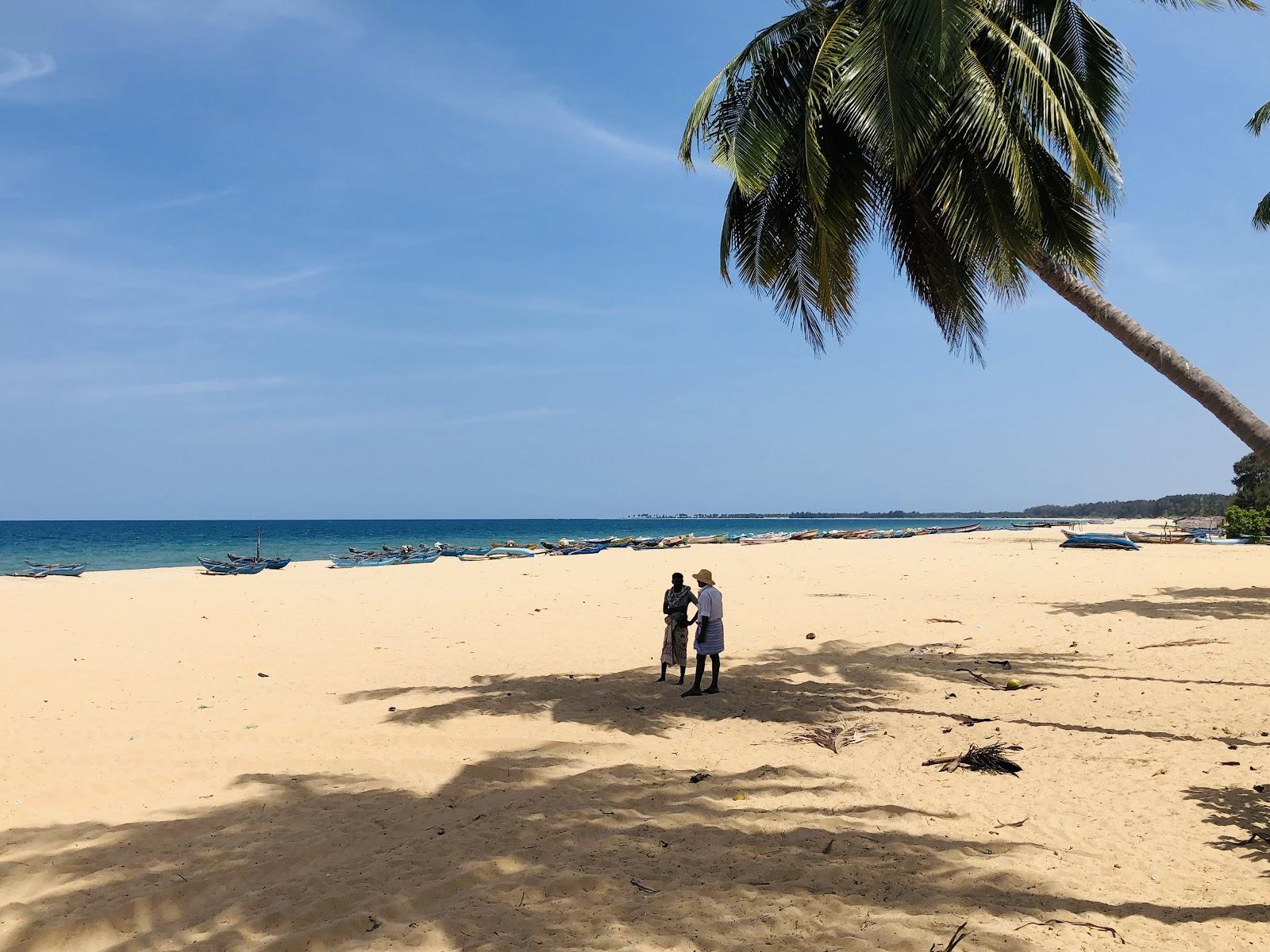 Sandee Jinna Beach