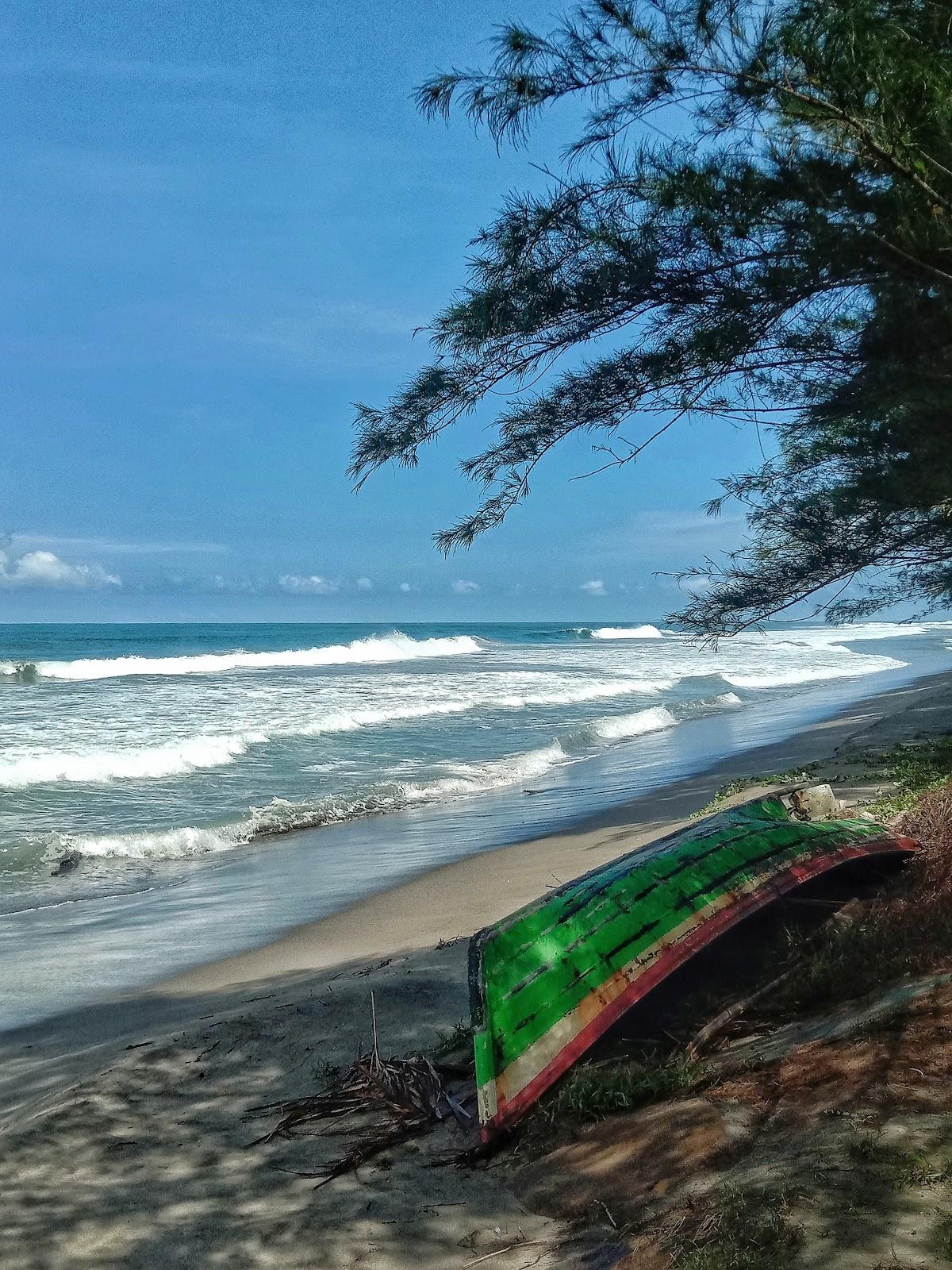 Sandee Pantai Putih Ujung Mangki