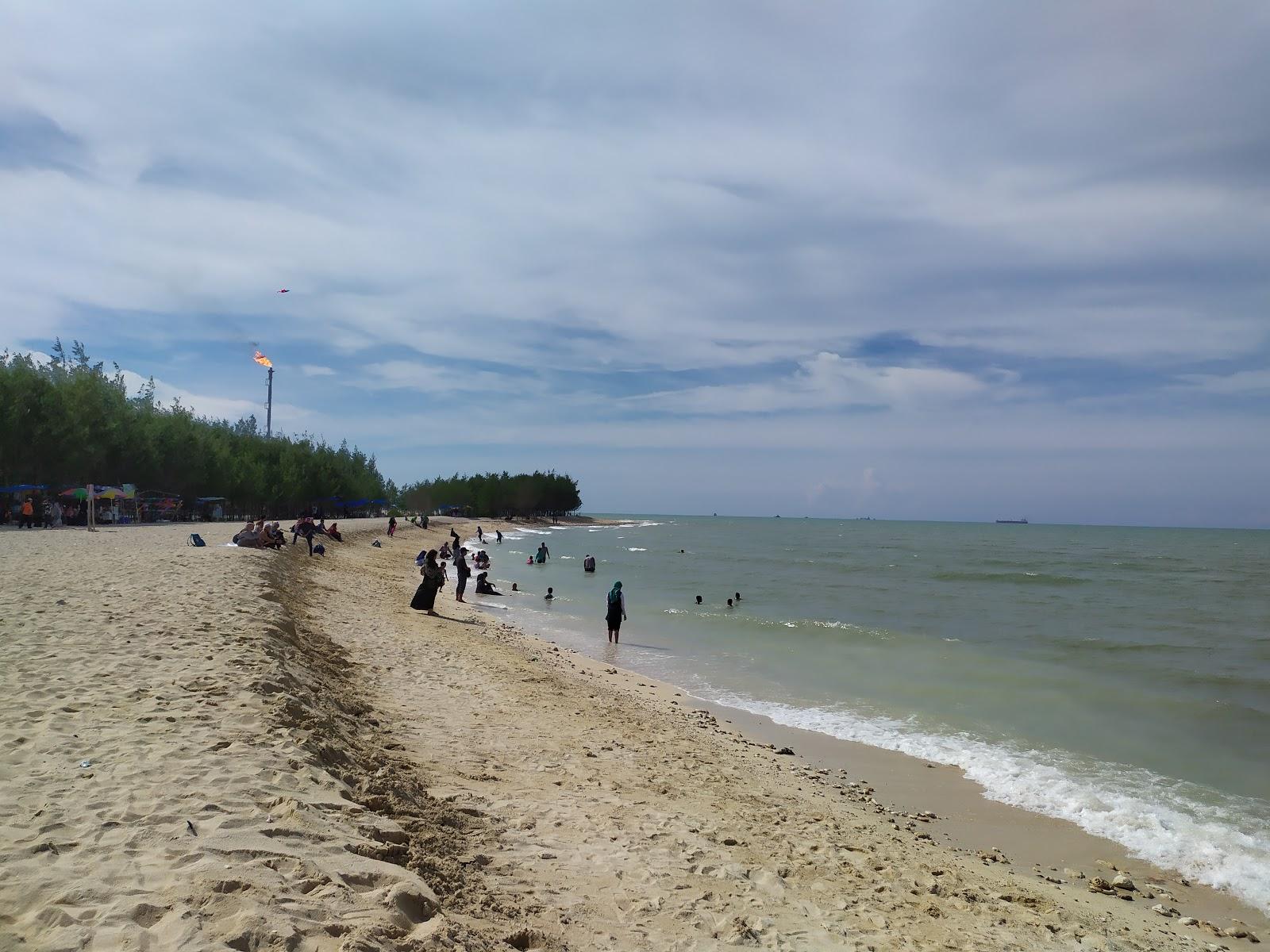 Sandee Pantai Remen Tuban