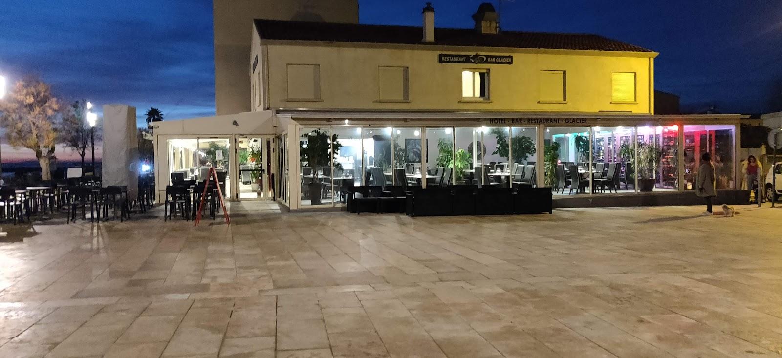 Sandee Hotel Le Voilis