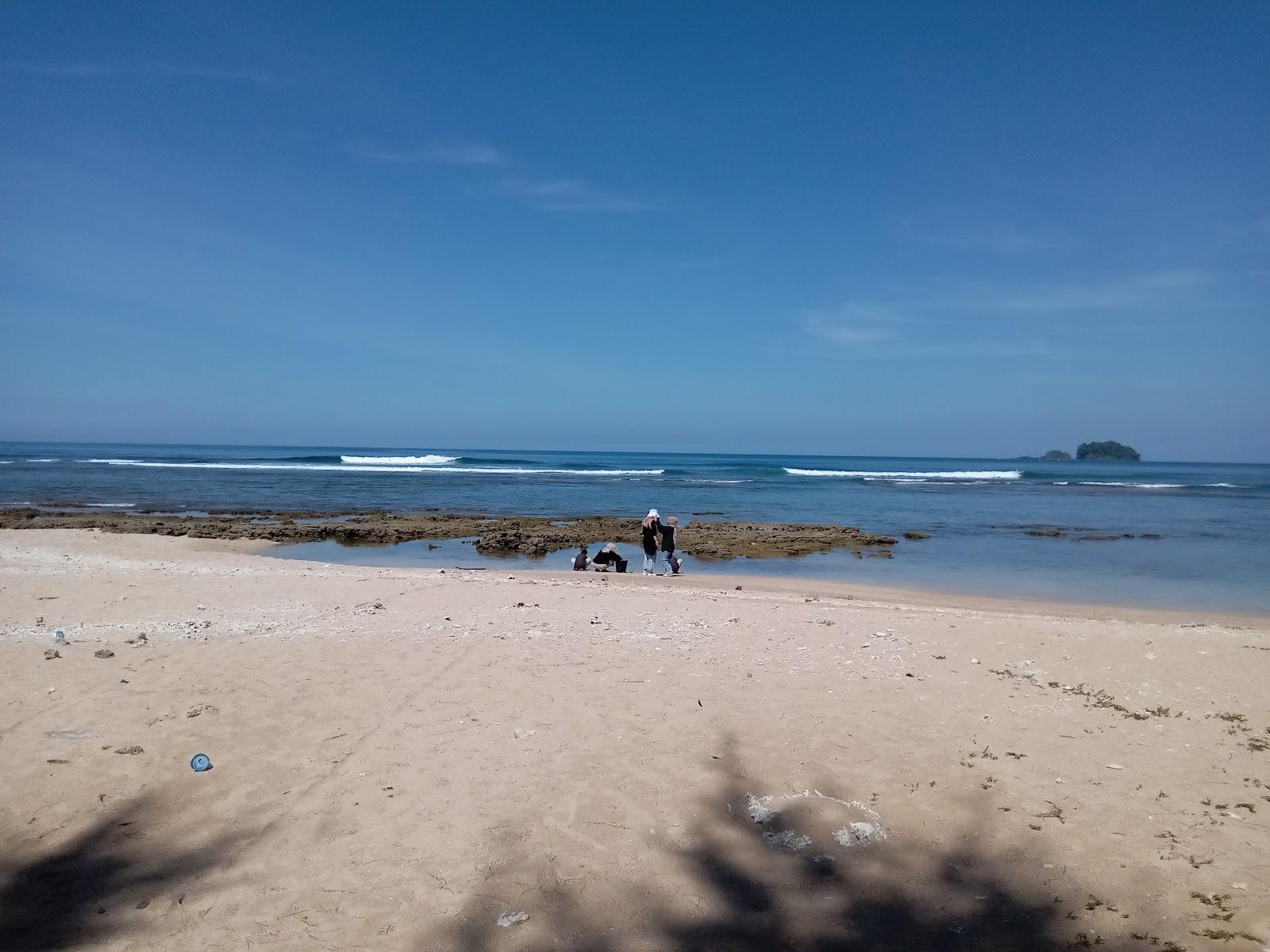 Sandee Pantai Kuala Merisi