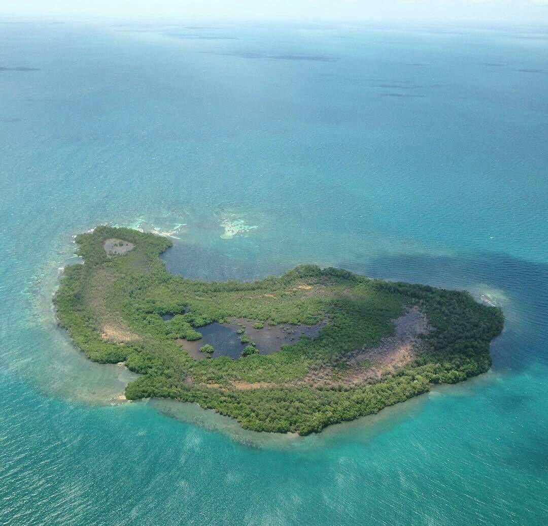 Sandee False Caye