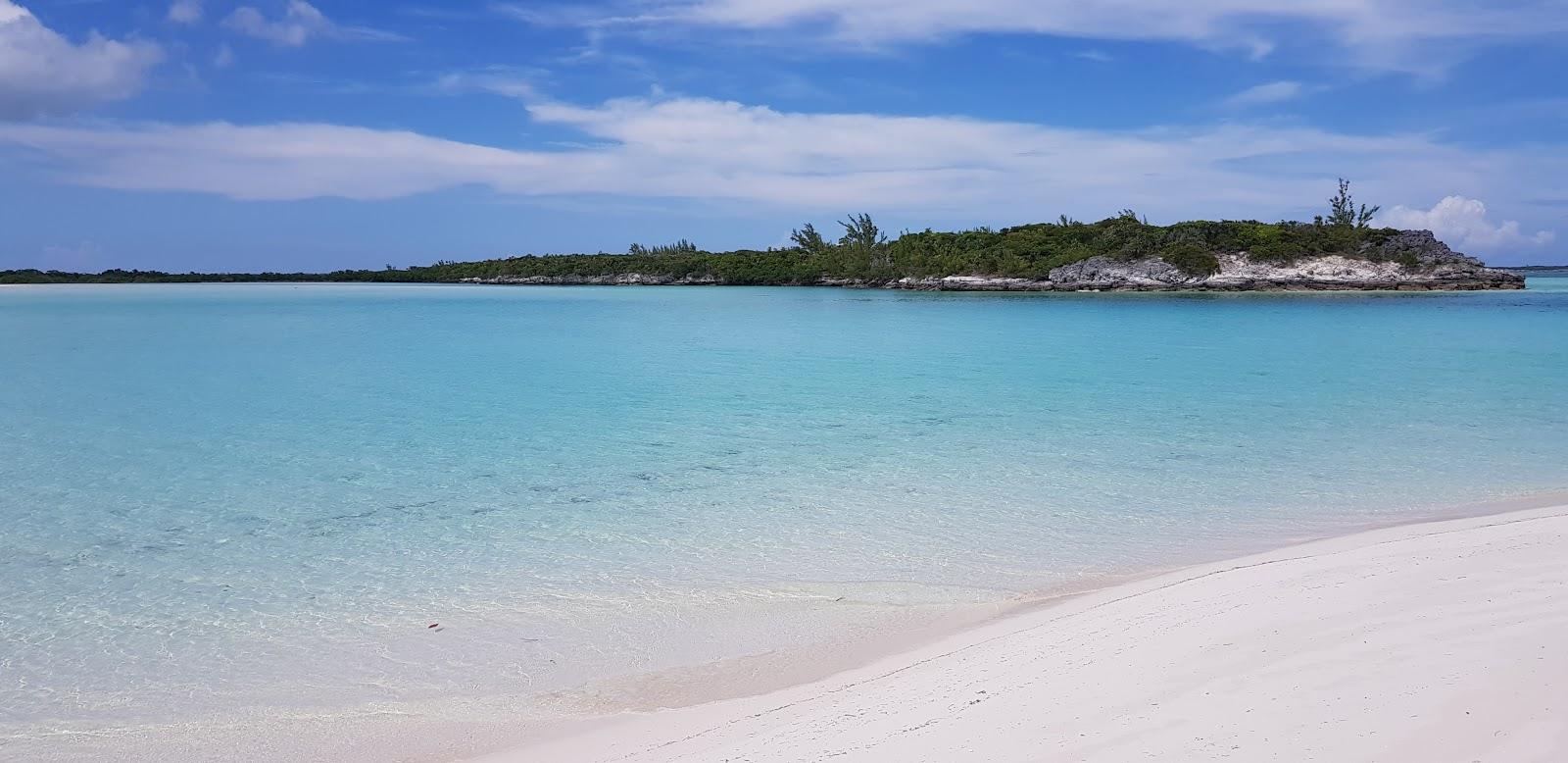 Sandee Ambergris Cay Beach