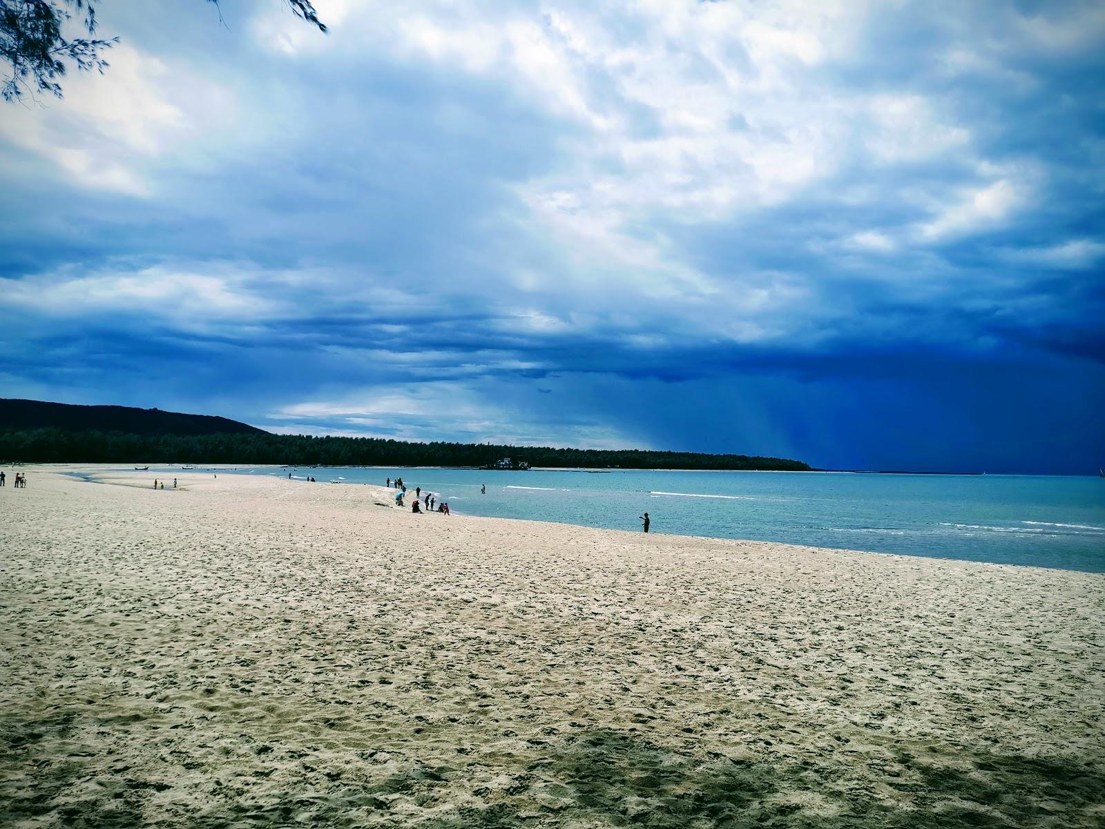 Sandee Samila Beach