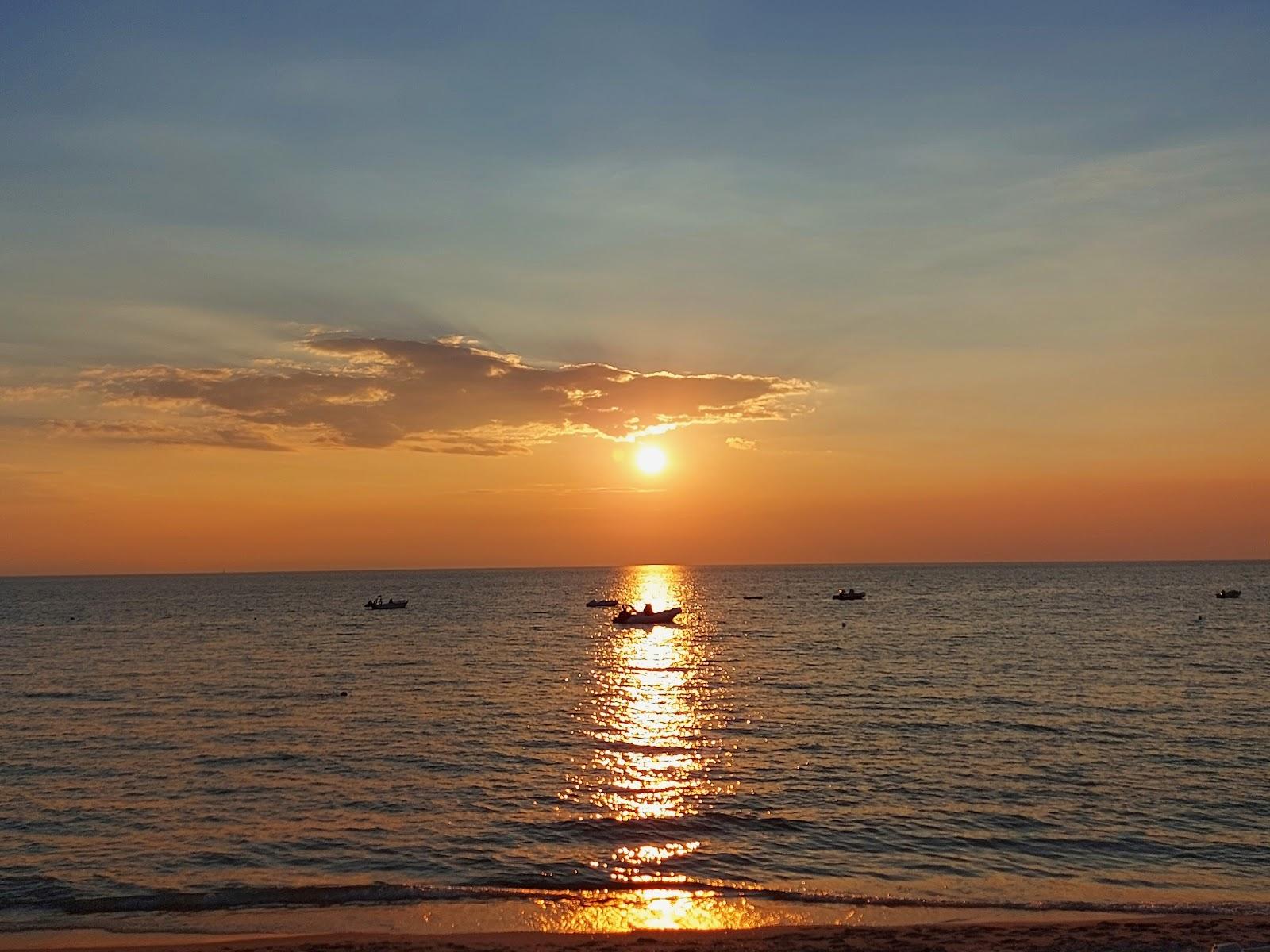 Sandee Siviri Beach
