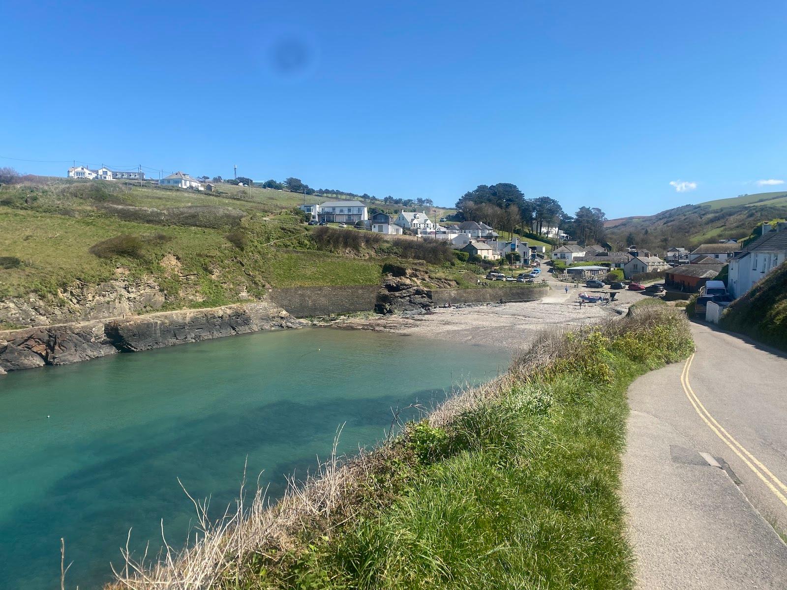 Sandee Port Gaverne Beach