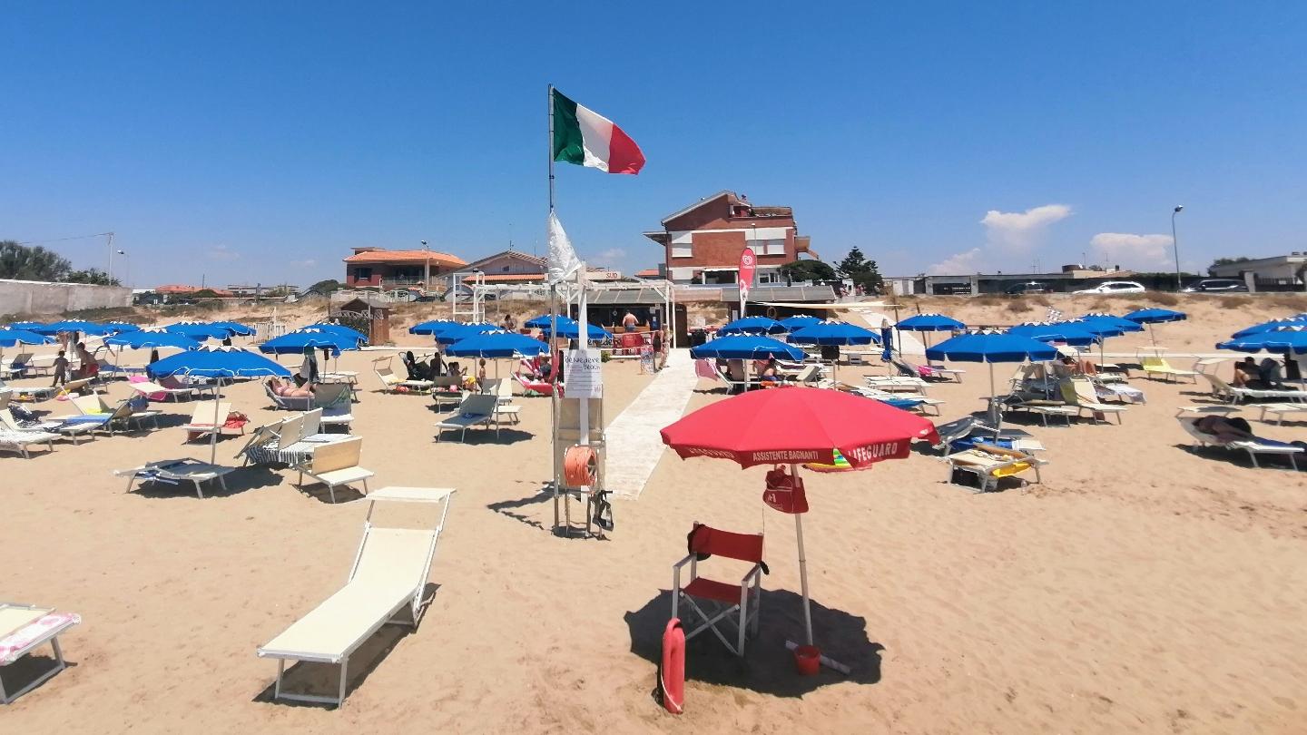 Sandee Belvedere Beach