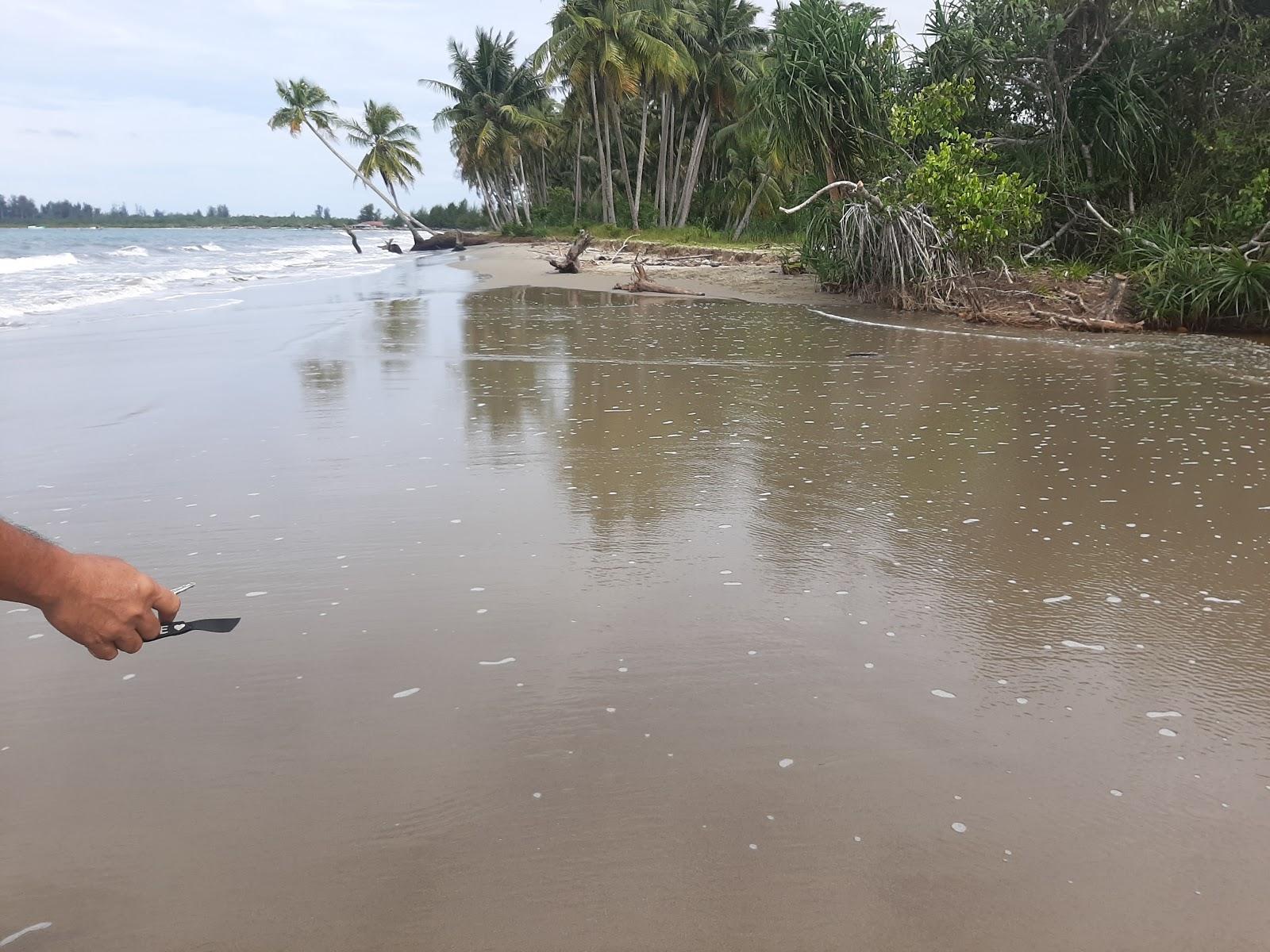 Sandee Pantai Ujong Nibong