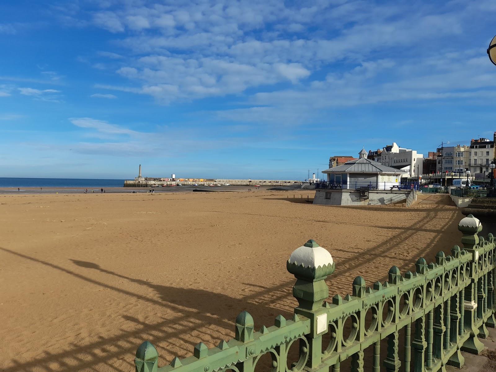 Sandee Main Sands
