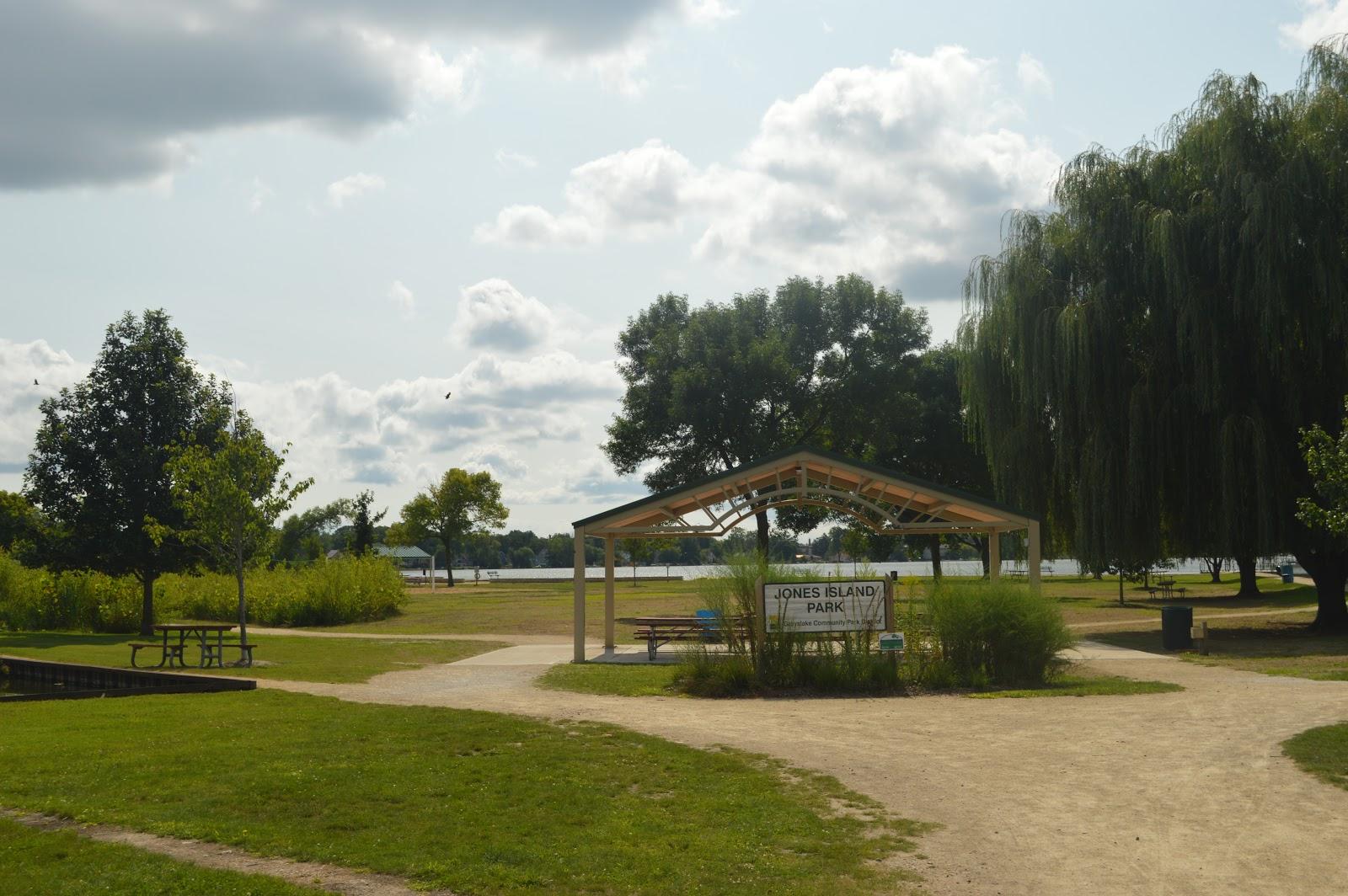 Sandee Grays Lake - Jones Island Park