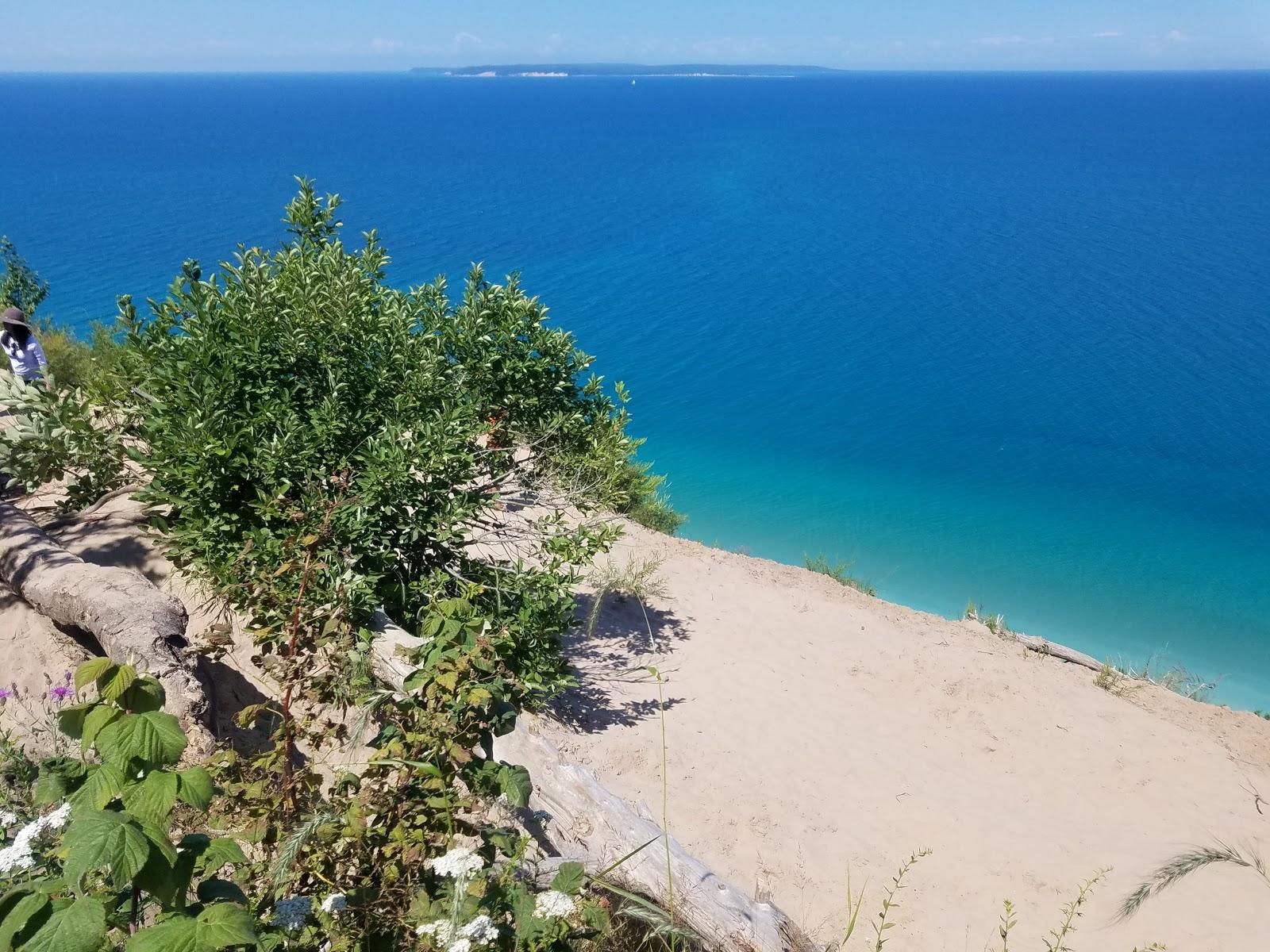 Sandee Pyramid Point