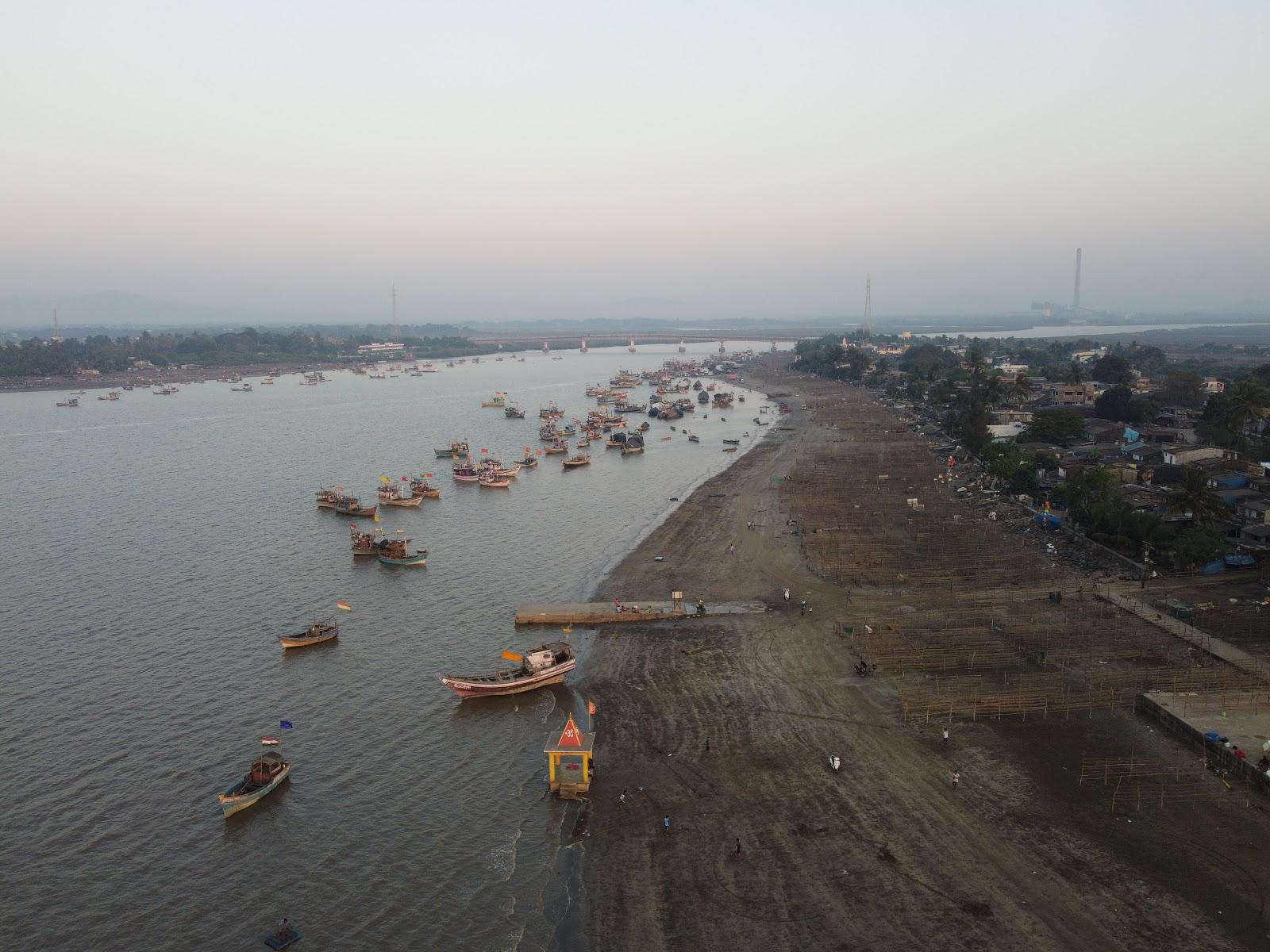 Sandee Dhakati Dahanu Beach