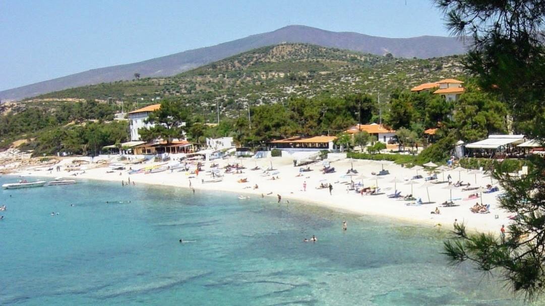 Sandee Pefkari Beach