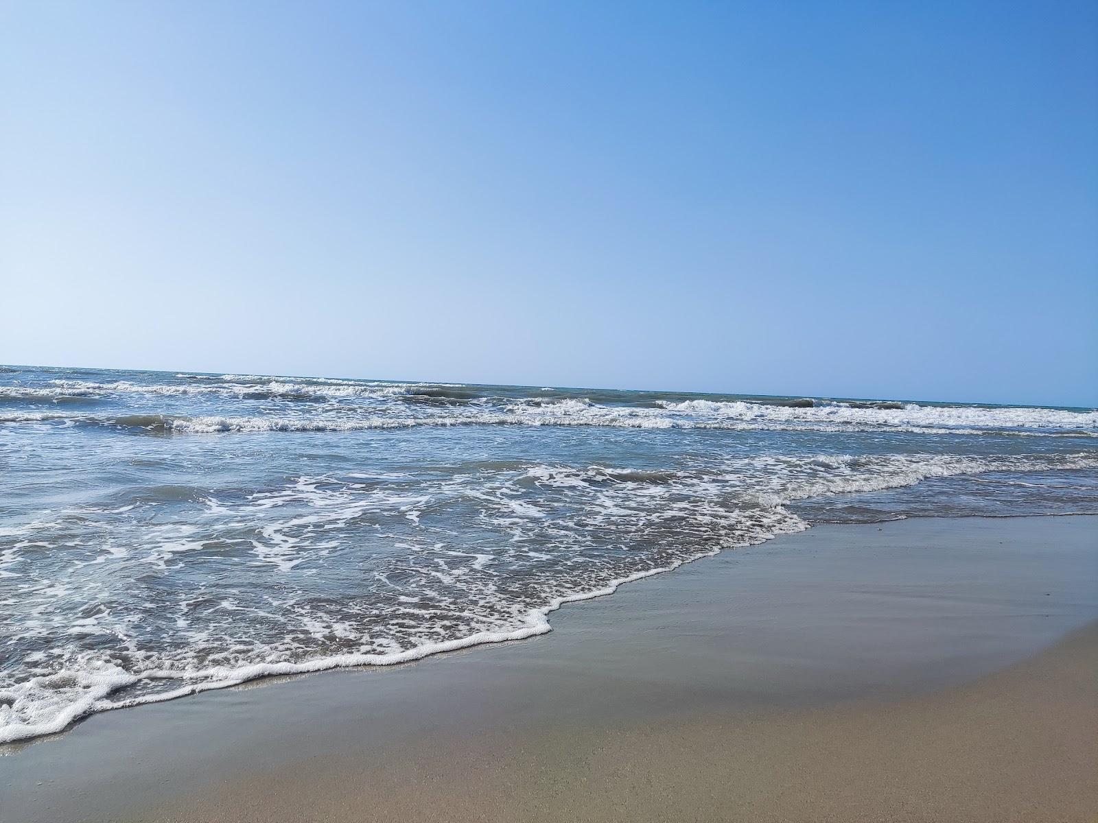 Sandee Semanit Beach