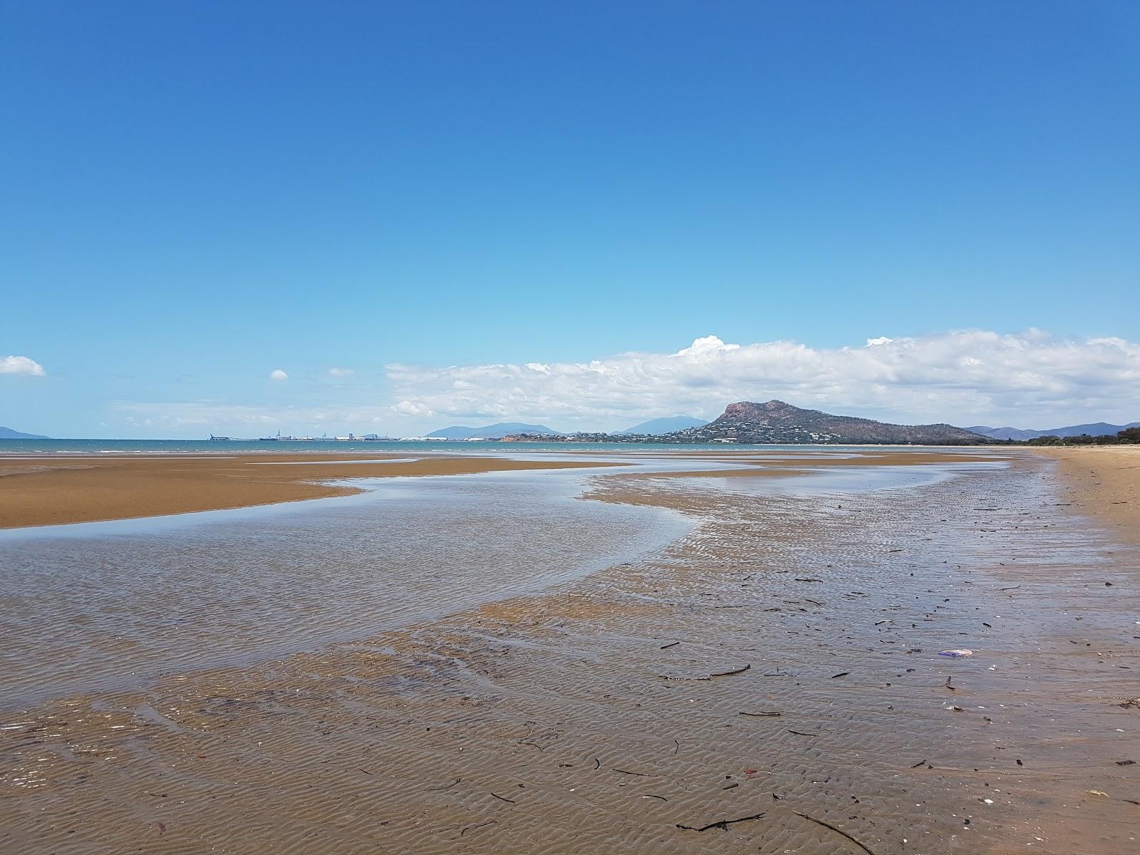Sandee Ba14 Townsville Kiteboarding Beach