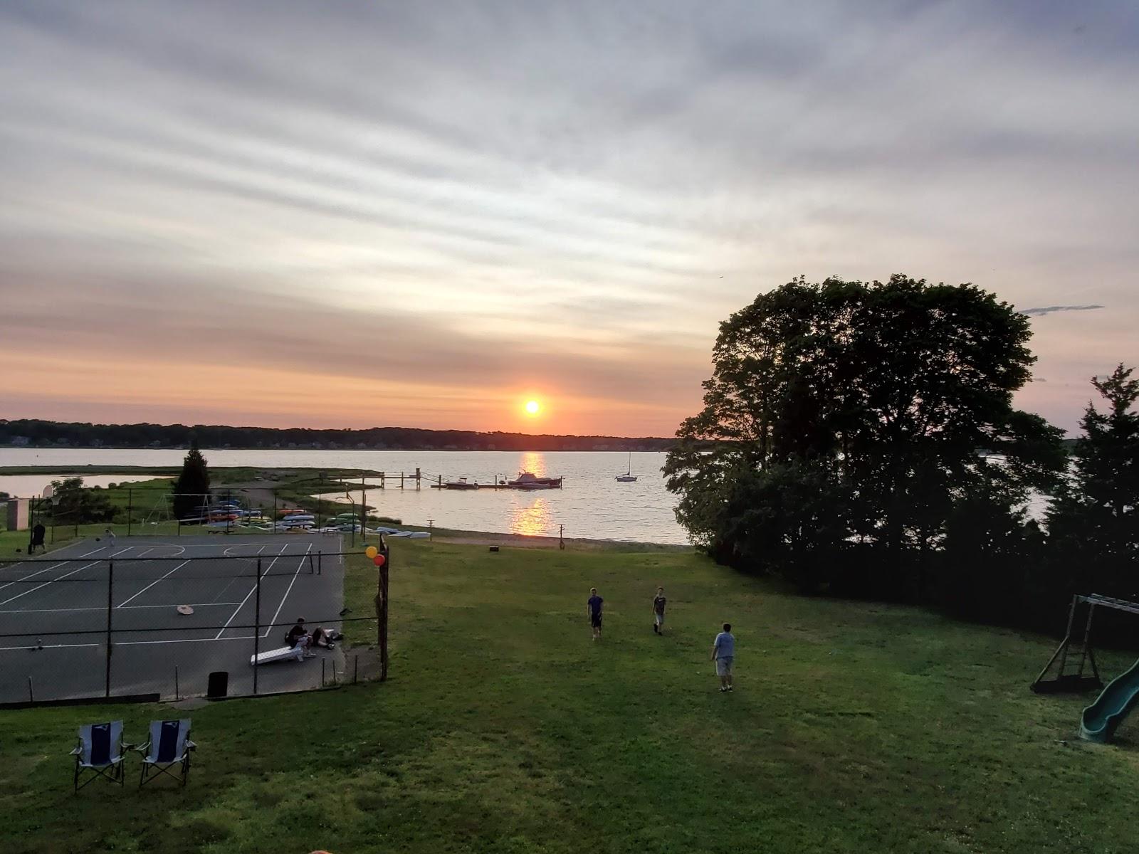 Sandee Cedar Cove Club