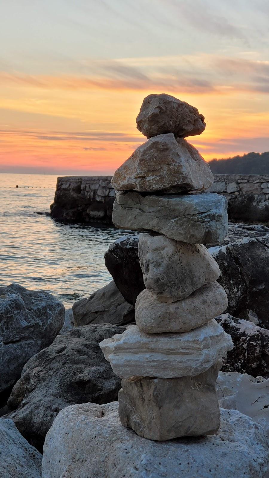 Sandee Beach Porton Biondi