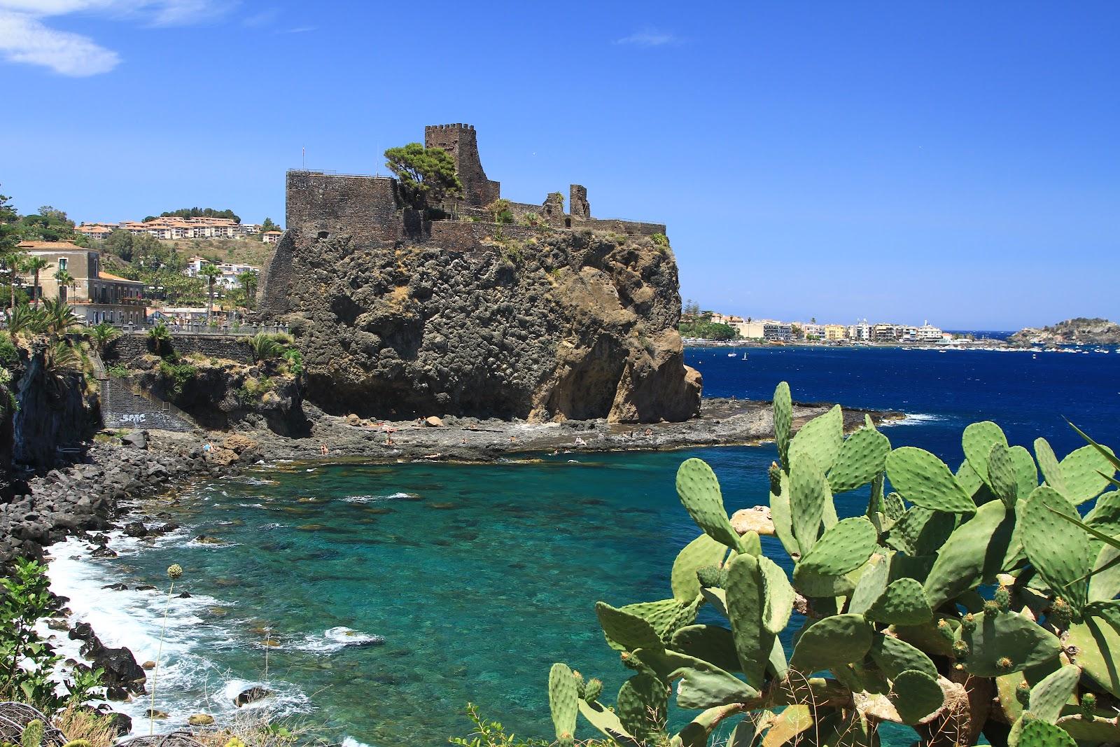 Sandee - HomePage / Aci Castello
