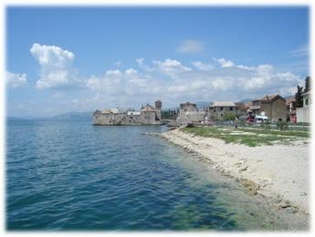 Sandee Beach Kamp , Kastel Gomilica