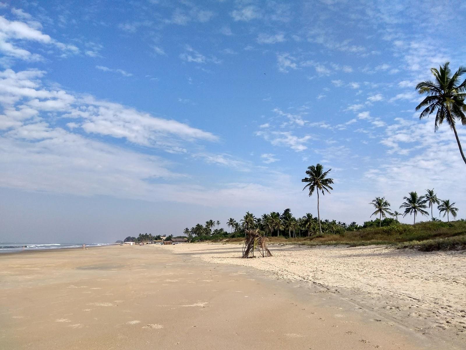Sandee Carmona Beach