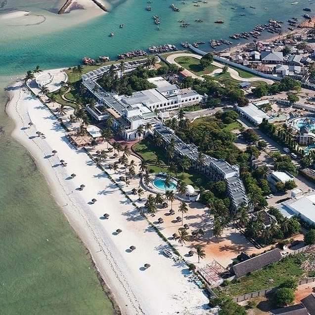 Sandee Silver Sands