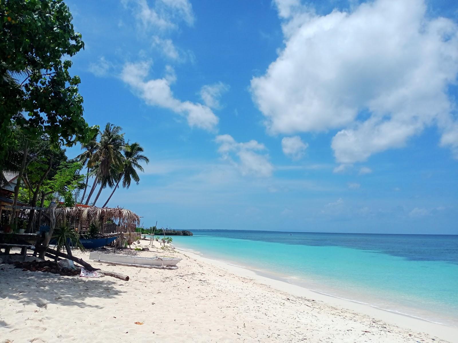 Sandee Pantai Lemo-Lemo