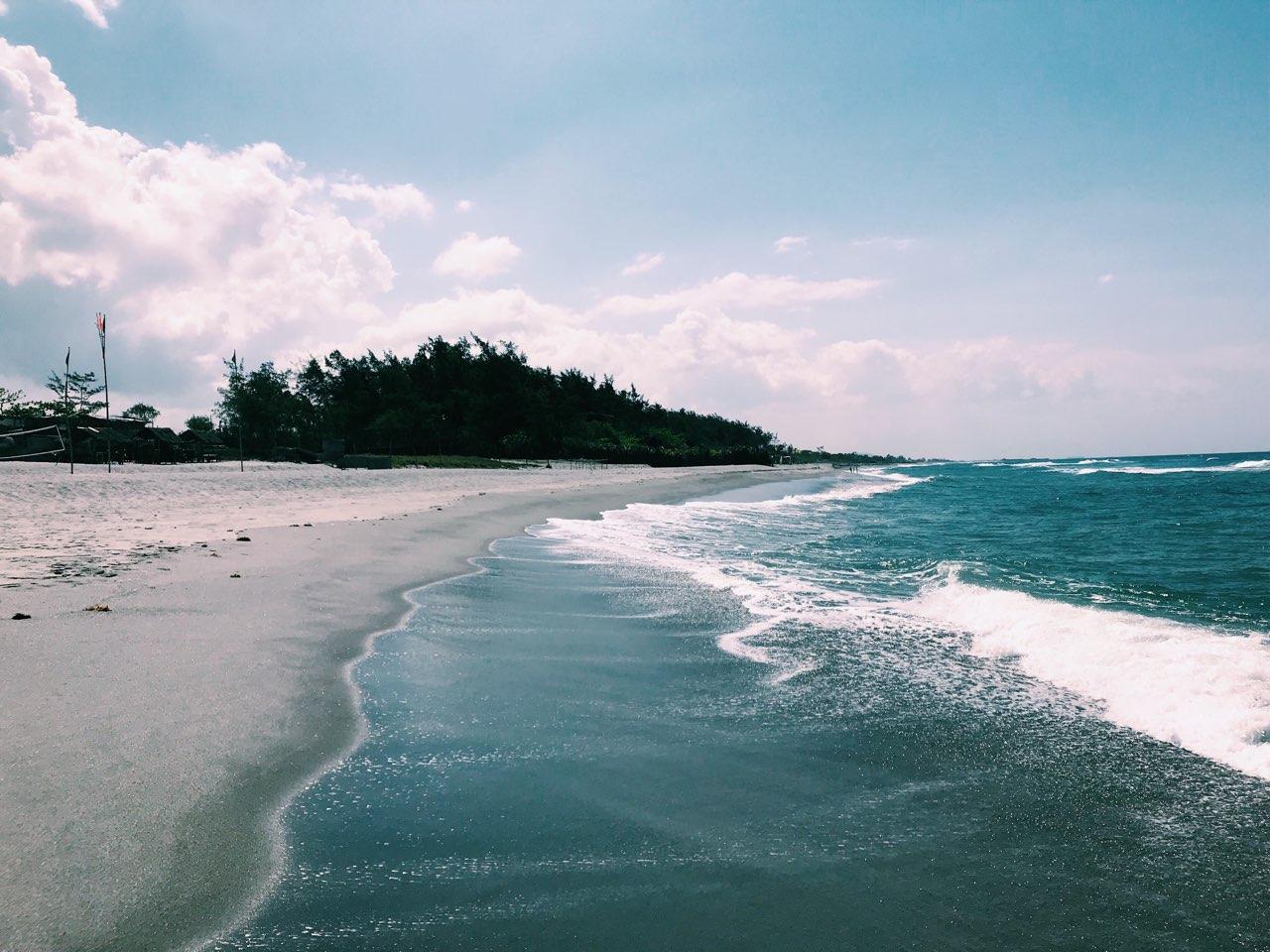 Sandee Azul Zambales Beachfront House