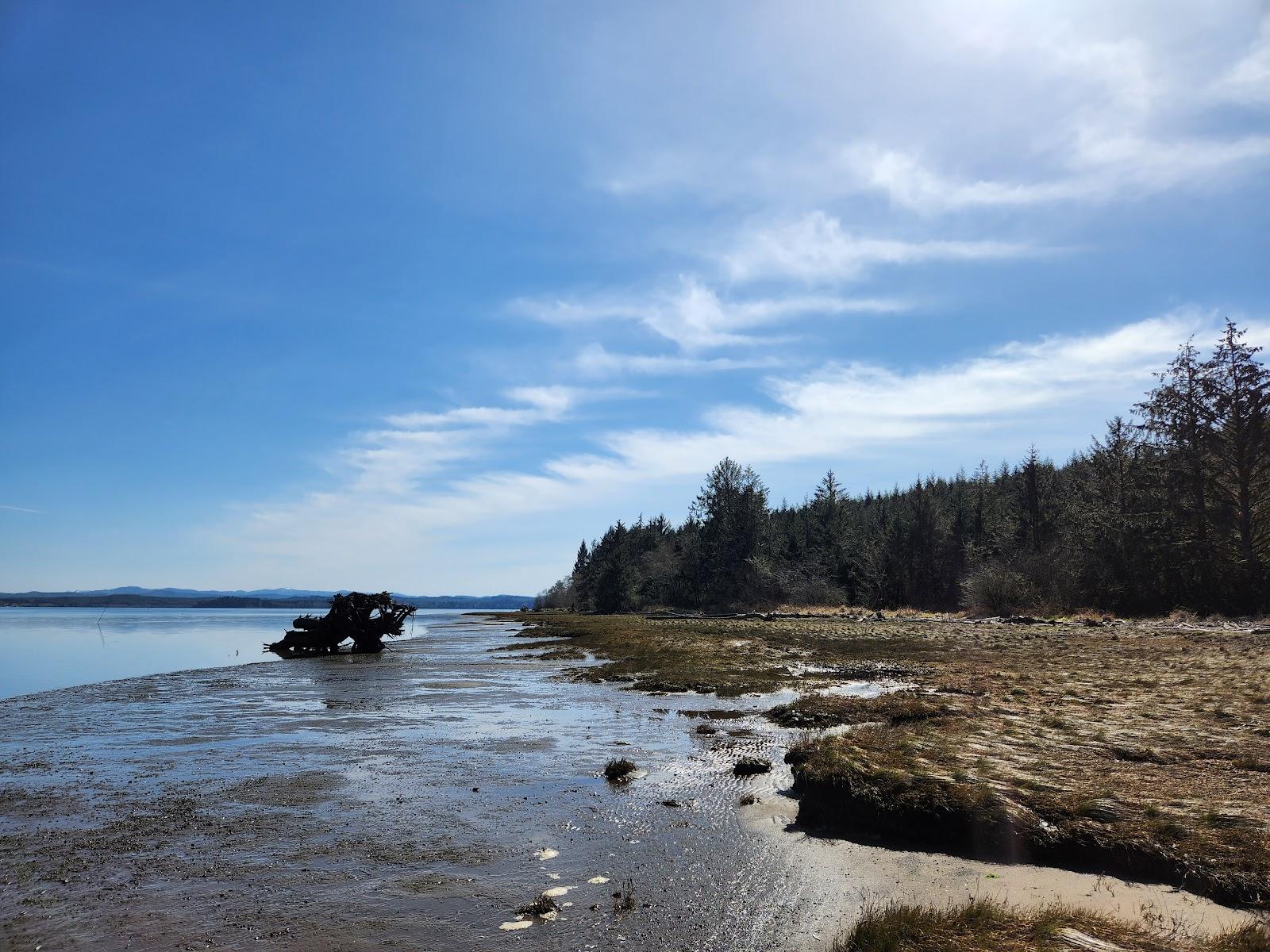 Sandee Hawks Point