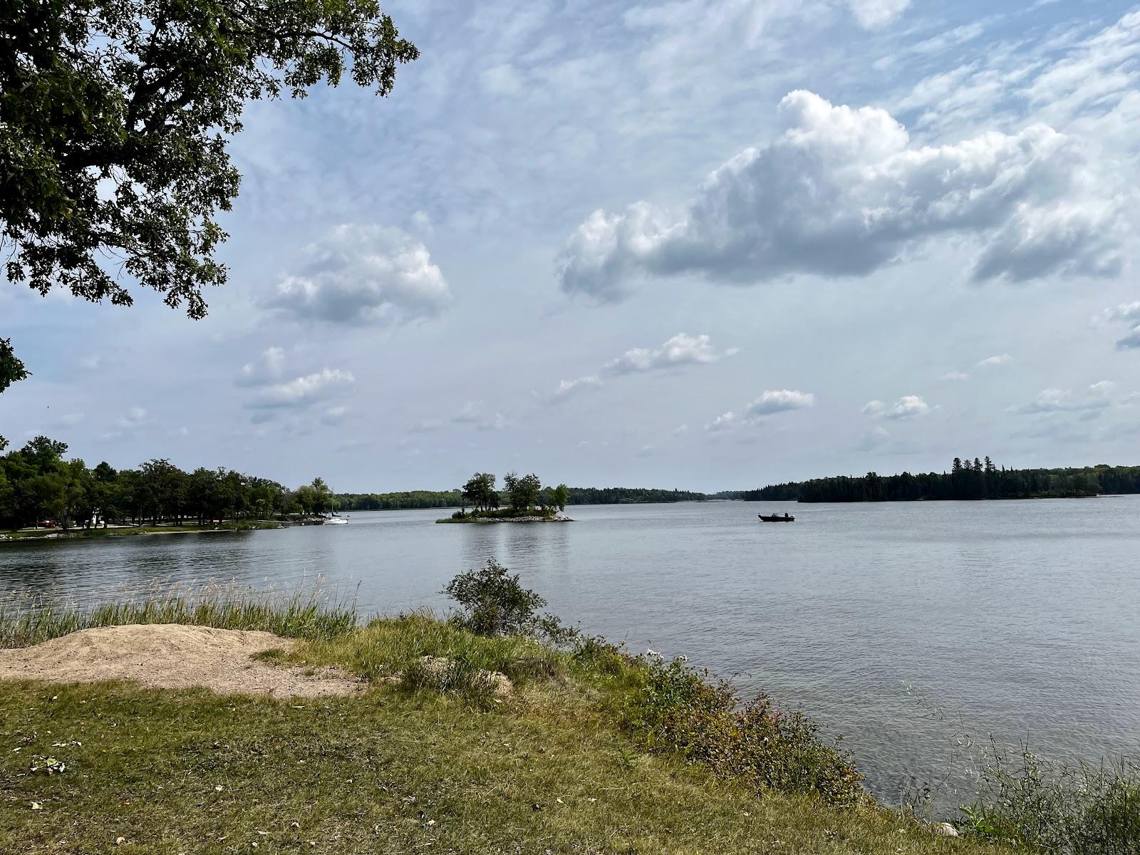Sandee Pinawa Beach