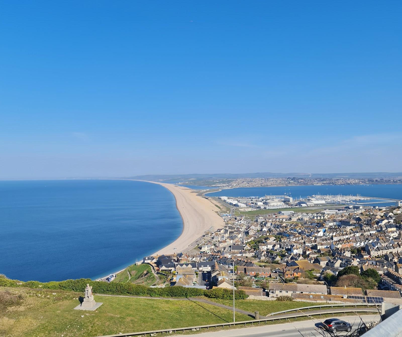 Sandee Chesil Beach