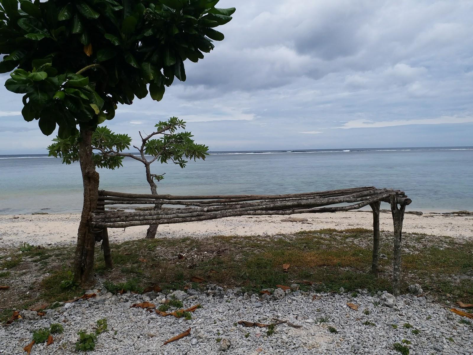 Sandee Navosa Beach