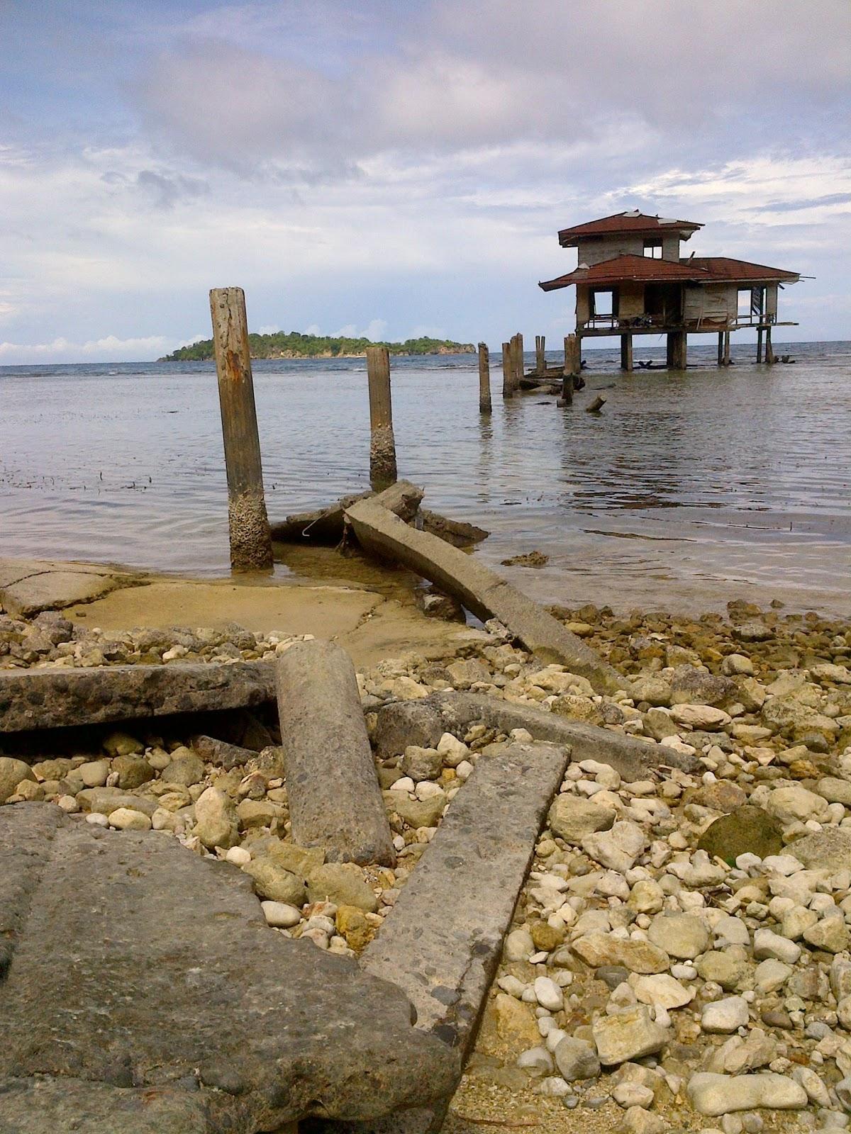 Sandee Pantai Tanjung Merah Putih Basaan