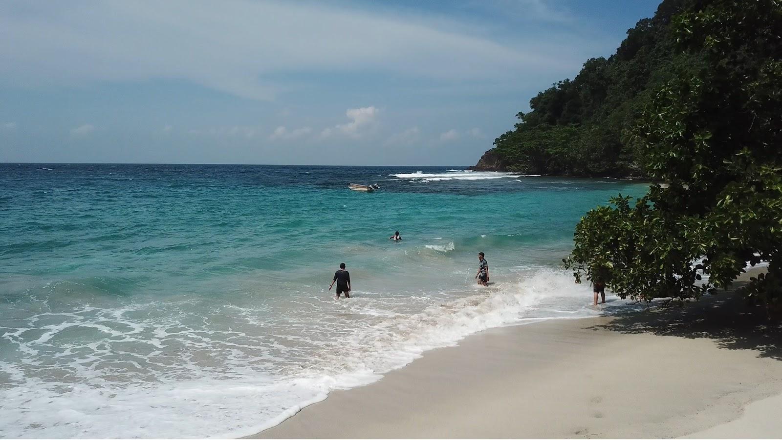 Sandee Sinokisi Beach