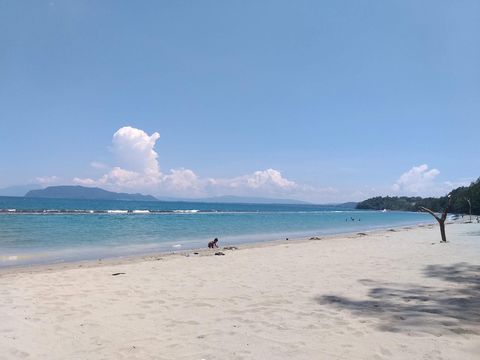 Sandee Pantai Hamadi Jayapura