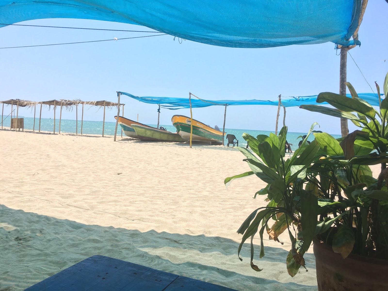 Sandee Dos Aguas Lodge Beach
