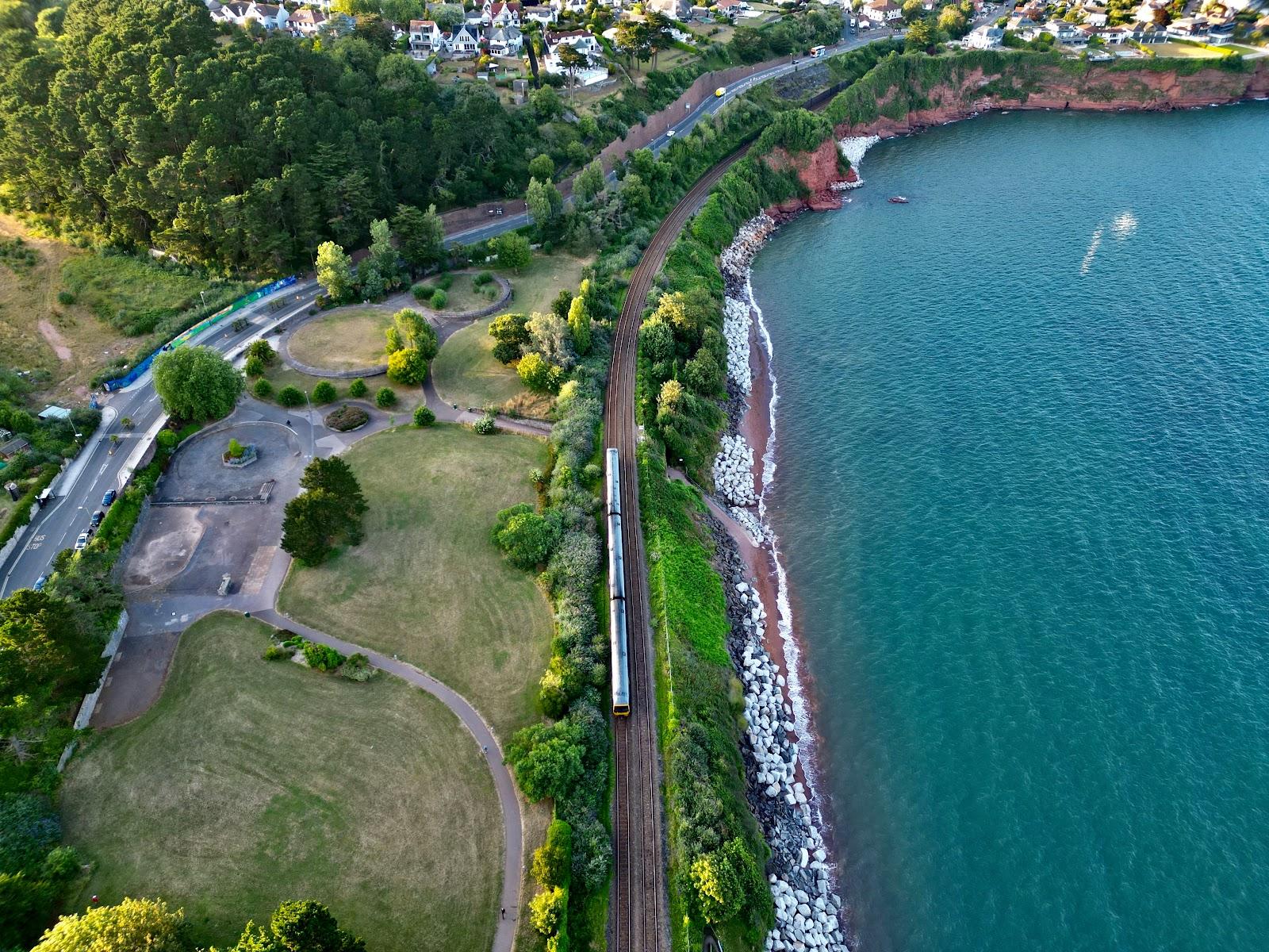 Sandee Hollicombe Beach
